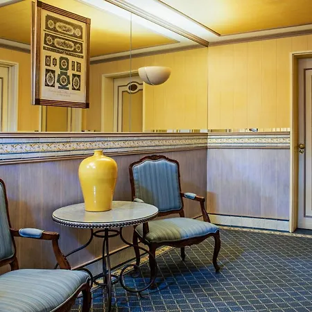 Heritage Lisboa Plaza Hotel - Avenida 4*