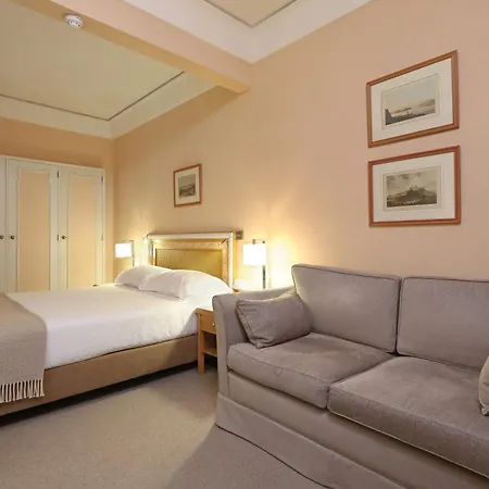 Heritage Lisboa Plaza Hotel - Avenida 4*
