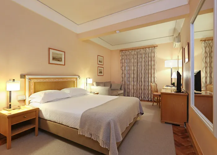 Plaza - Heritage Collection - Avenida Lissabon