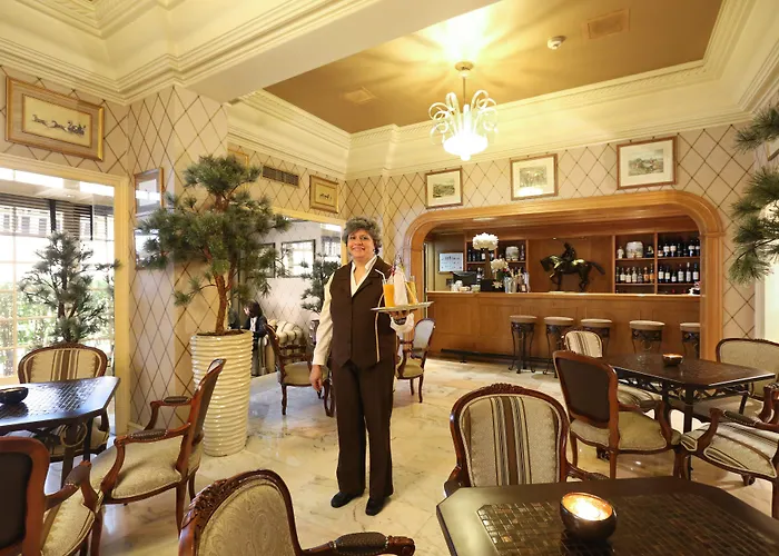 Plaza - Heritage Collection - Avenida 4*