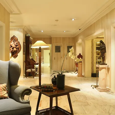 Hotel Plaza - Heritage Collection - Avenida