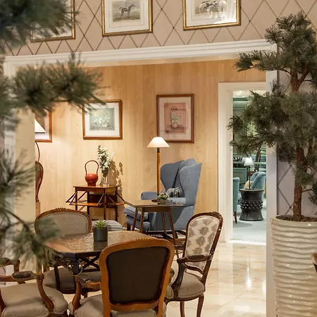 Plaza - Heritage Collection - Avenida Lisbon